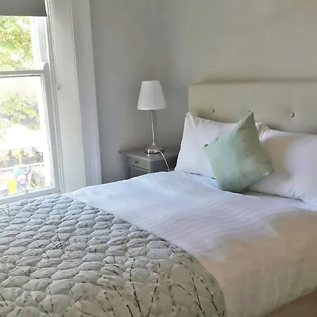 Donnybrook Townhouse Apartment