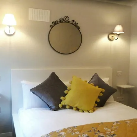 Donnybrook Townhouse *