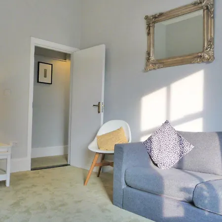 Donnybrook Townhouse Daire *