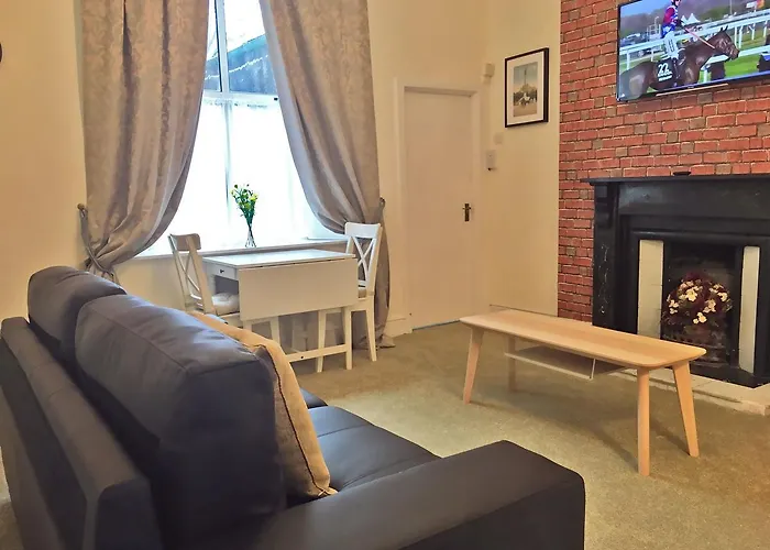 Donnybrook Townhouse *